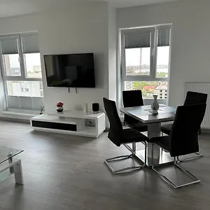 https://fabulous-penthouse-lakeview-w20.bucharesthotelsnow.com
